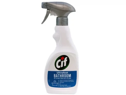 Cif Soluție de curățat baia cu pompă 500 ml este alegerea ideală pentru o baie strălucitoare și igienizată. Formula sa