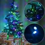 Instalație luminoasă de Crăciun LED colorată de 100 metri, perfectă pentru a adăuga o notă festivă oricărei atmosfere.