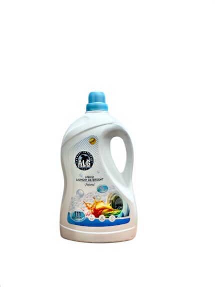 Detergent lichid universal Alg 5l pentru curățenie impecabilă. Formula eficientă îndepărtează petele dificile și lasă rufele